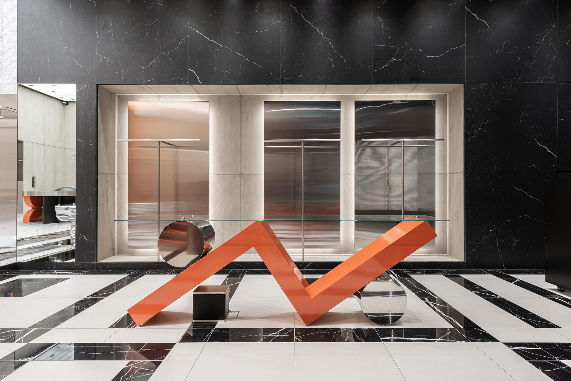 PIRETTI_FLAGSHIP STORE