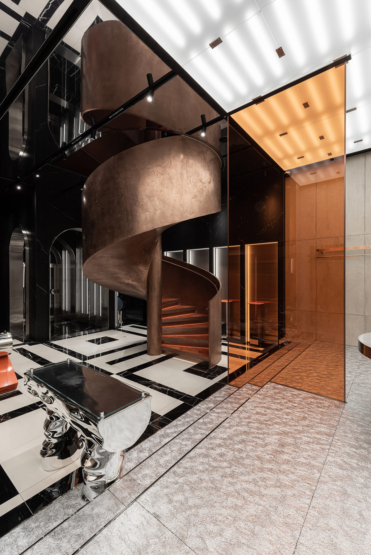PIRETTI_FLAGSHIP STORE