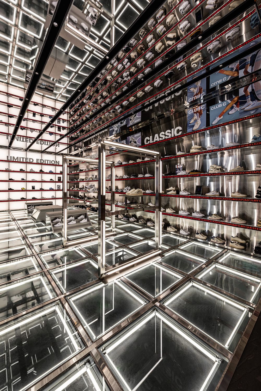 REEBOK_FLAGSHIP STORE