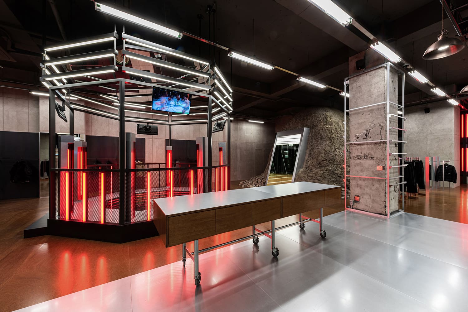 UFC_FLAGSHIP STORE