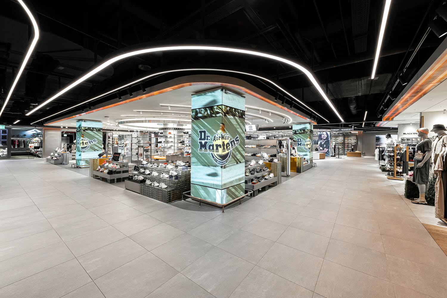 LOTTE DEP MAIN_7F_SPORTS ZONE