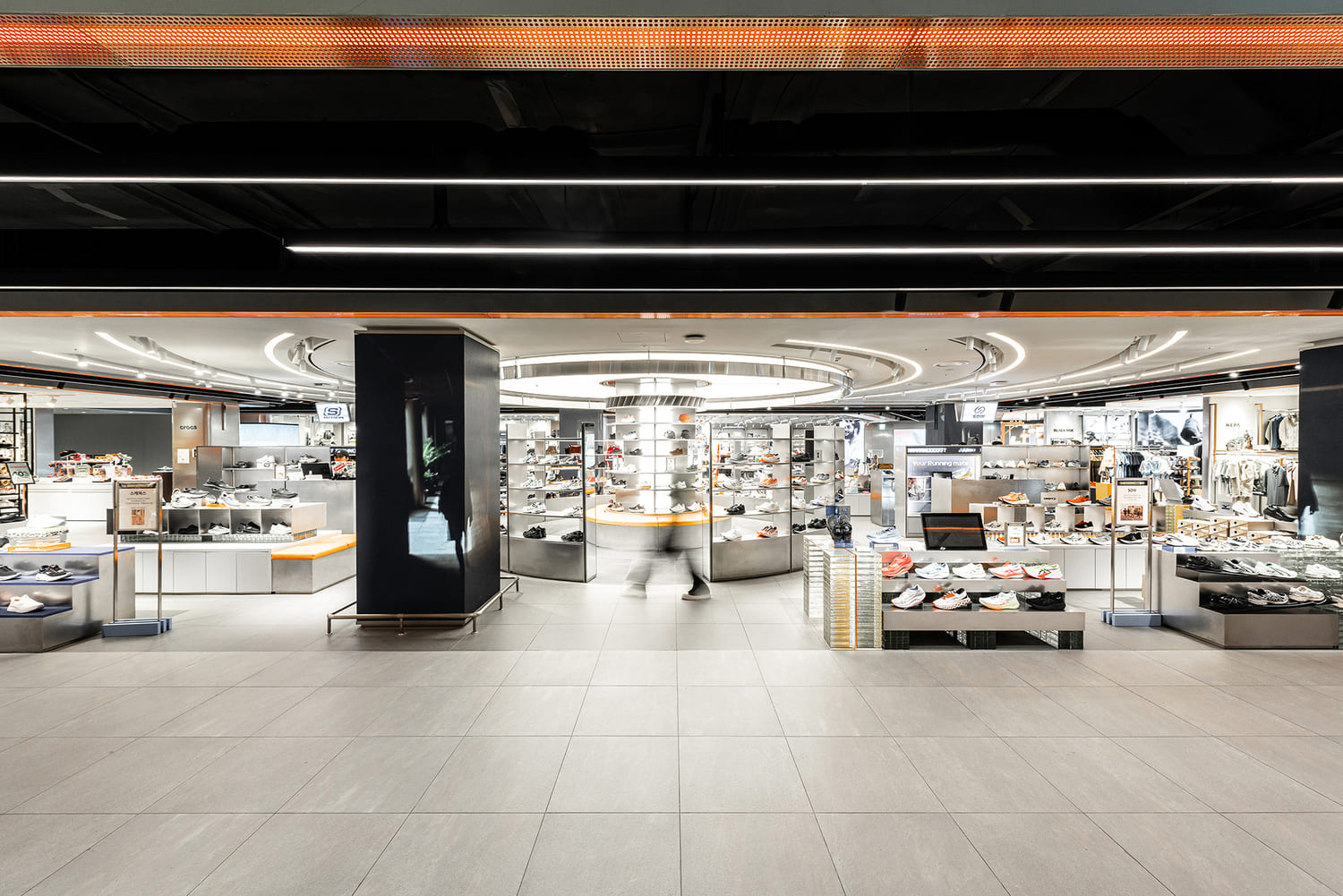 LOTTE DEP MAIN_7F_SPORTS ZONE
