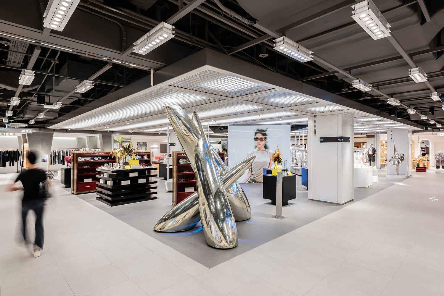 LOTTE DEP MAIN_9F_K FASHION ZONE