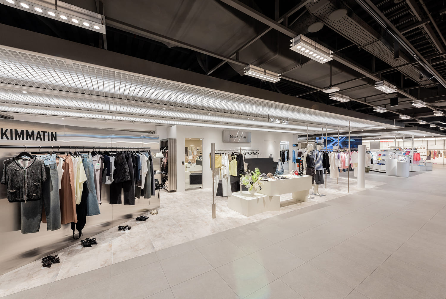 LOTTE DEP MAIN_9F_K FASHION ZONE