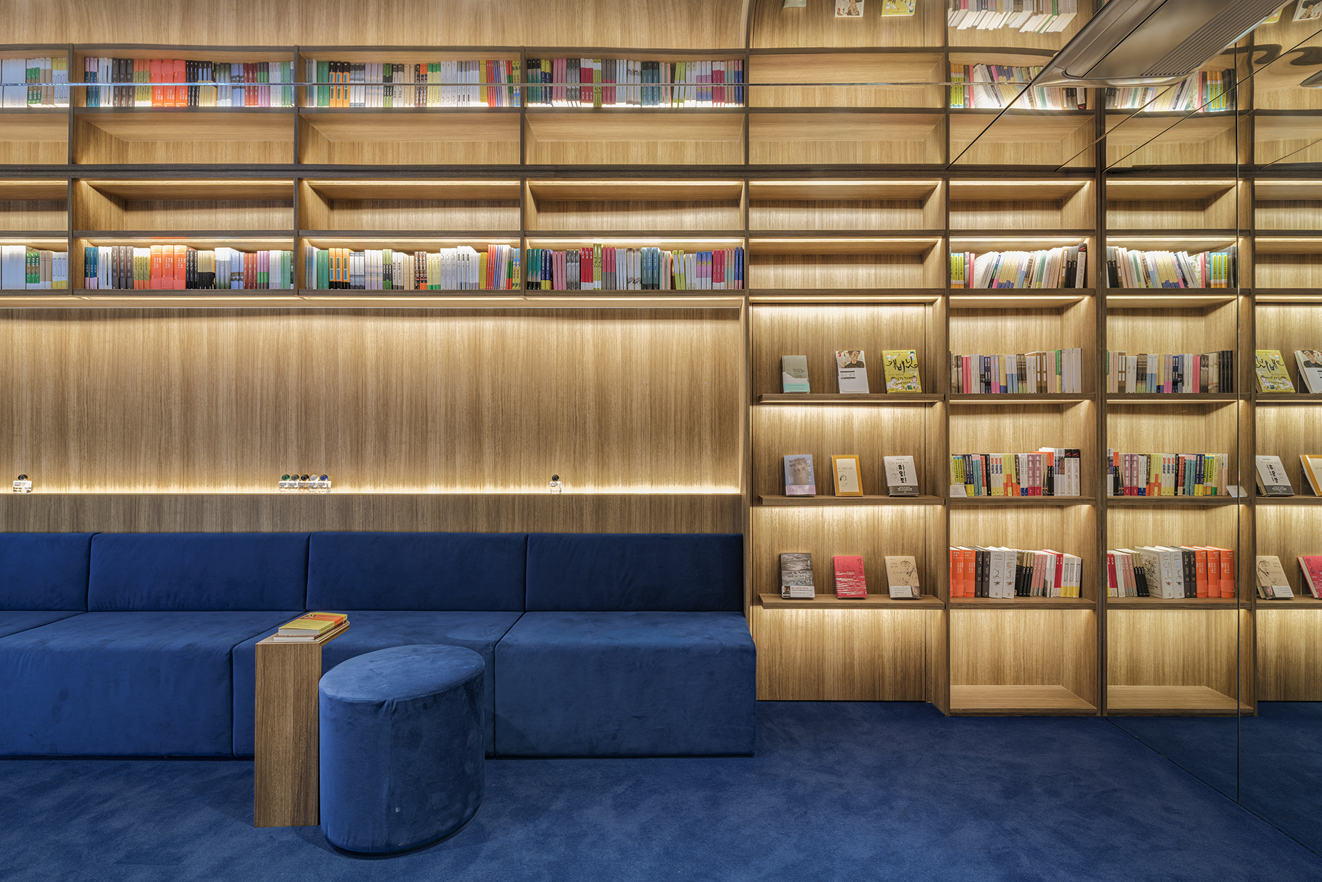 Salte LIBRARY_Seongsu Flagshipstore